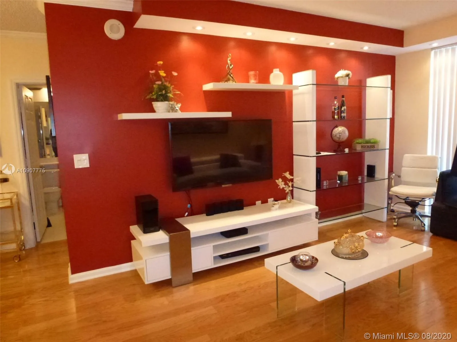 17100 N Bay Rd # 1506, Sunny Isles Beach FL 33160