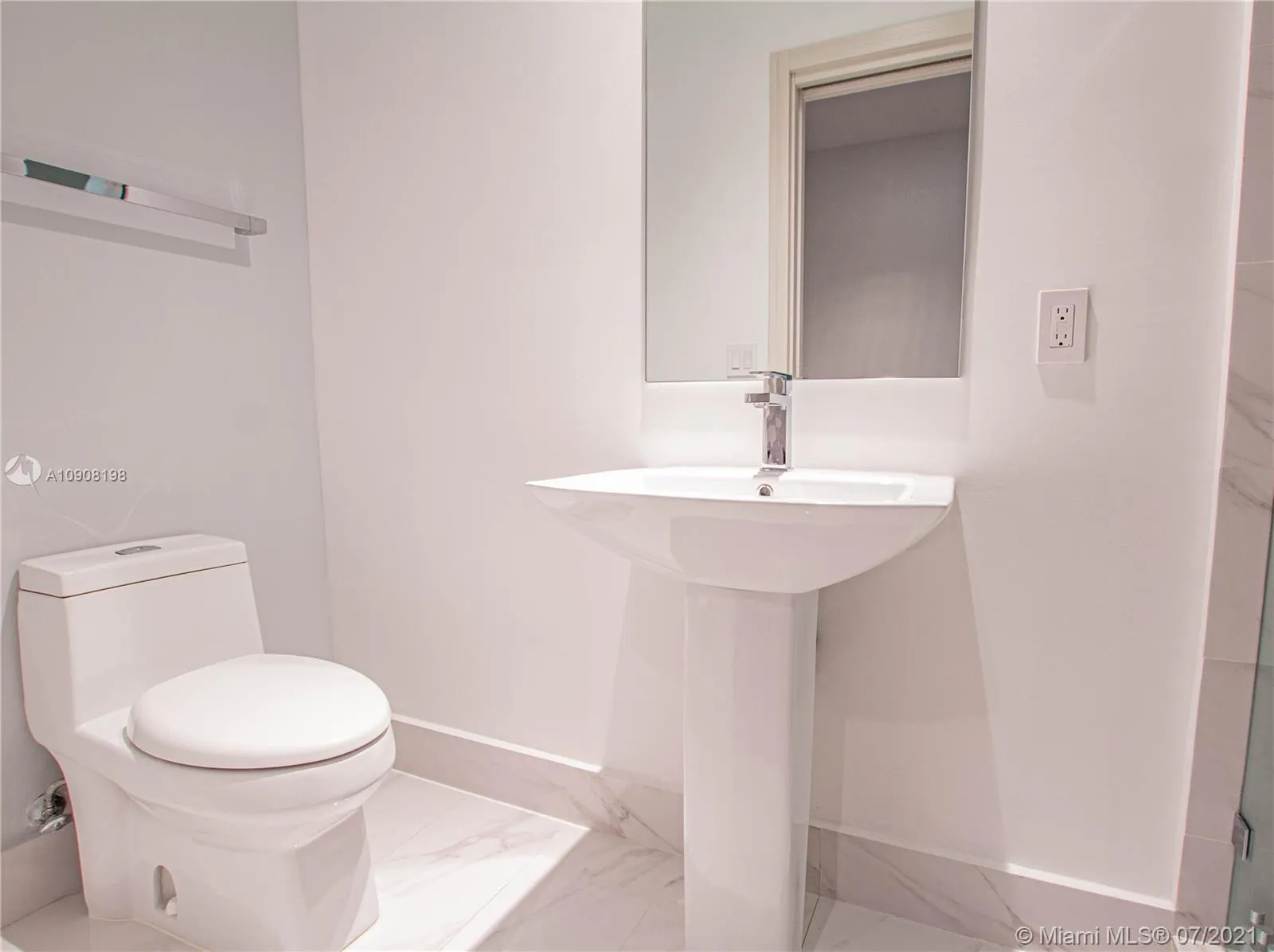 801 S Miami Ave # 5006, Miami FL 33130