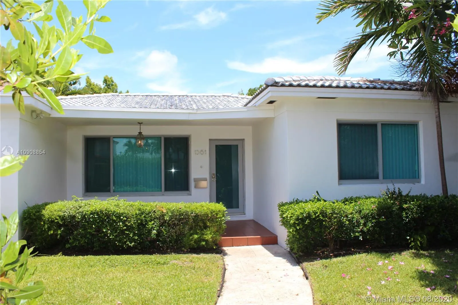 1361 Stillwater Dr, Miami Beach FL 33141