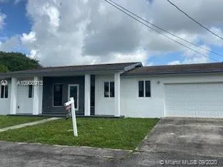 700 NW 9th Ct, Hallandale Beach FL 33009