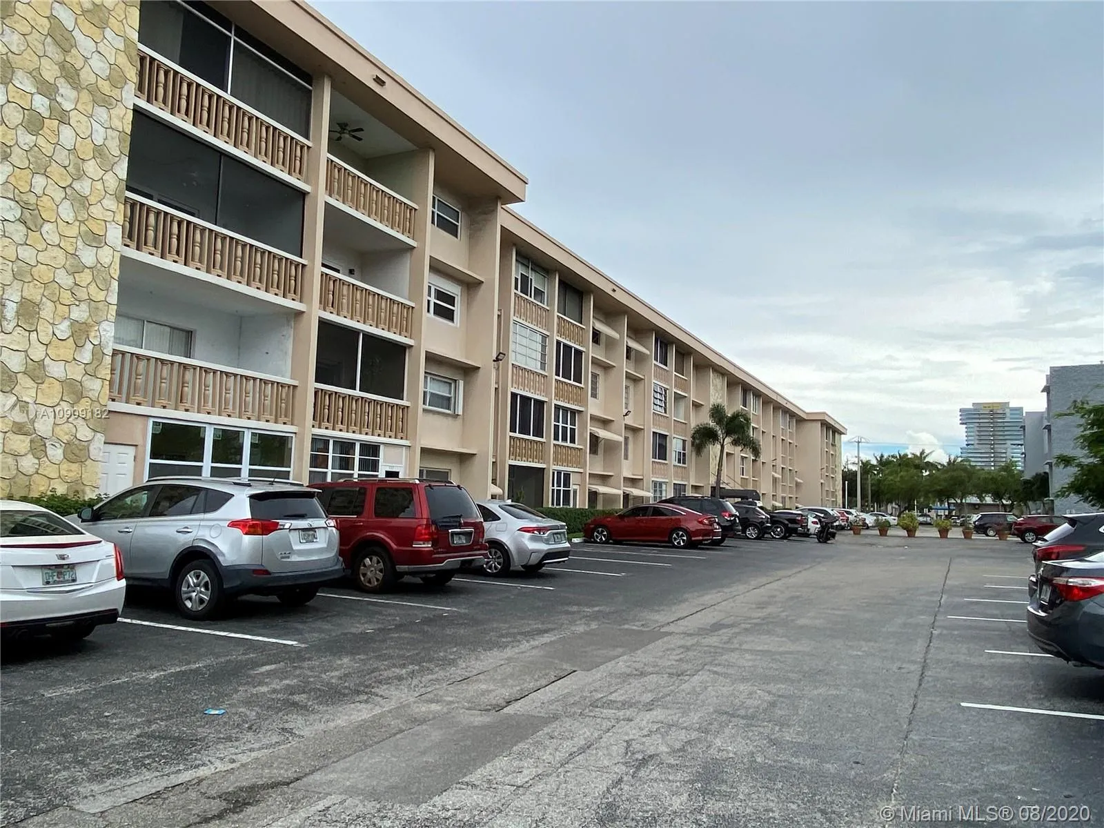 410 SE 2nd St # 218, Hallandale Beach FL 33009