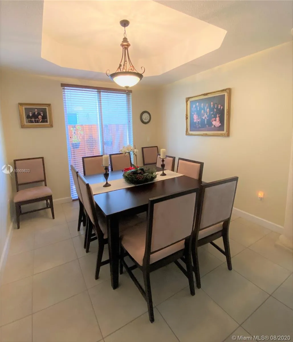 8101 SW 118th Ct, Miami FL 33183