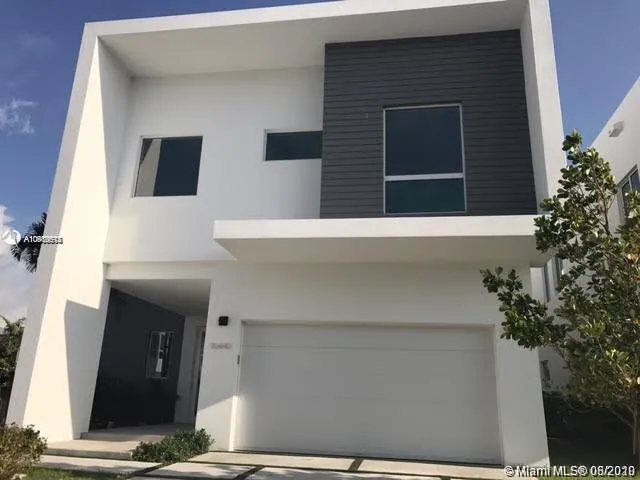 10445 NW 68th Ter, Doral FL 33178