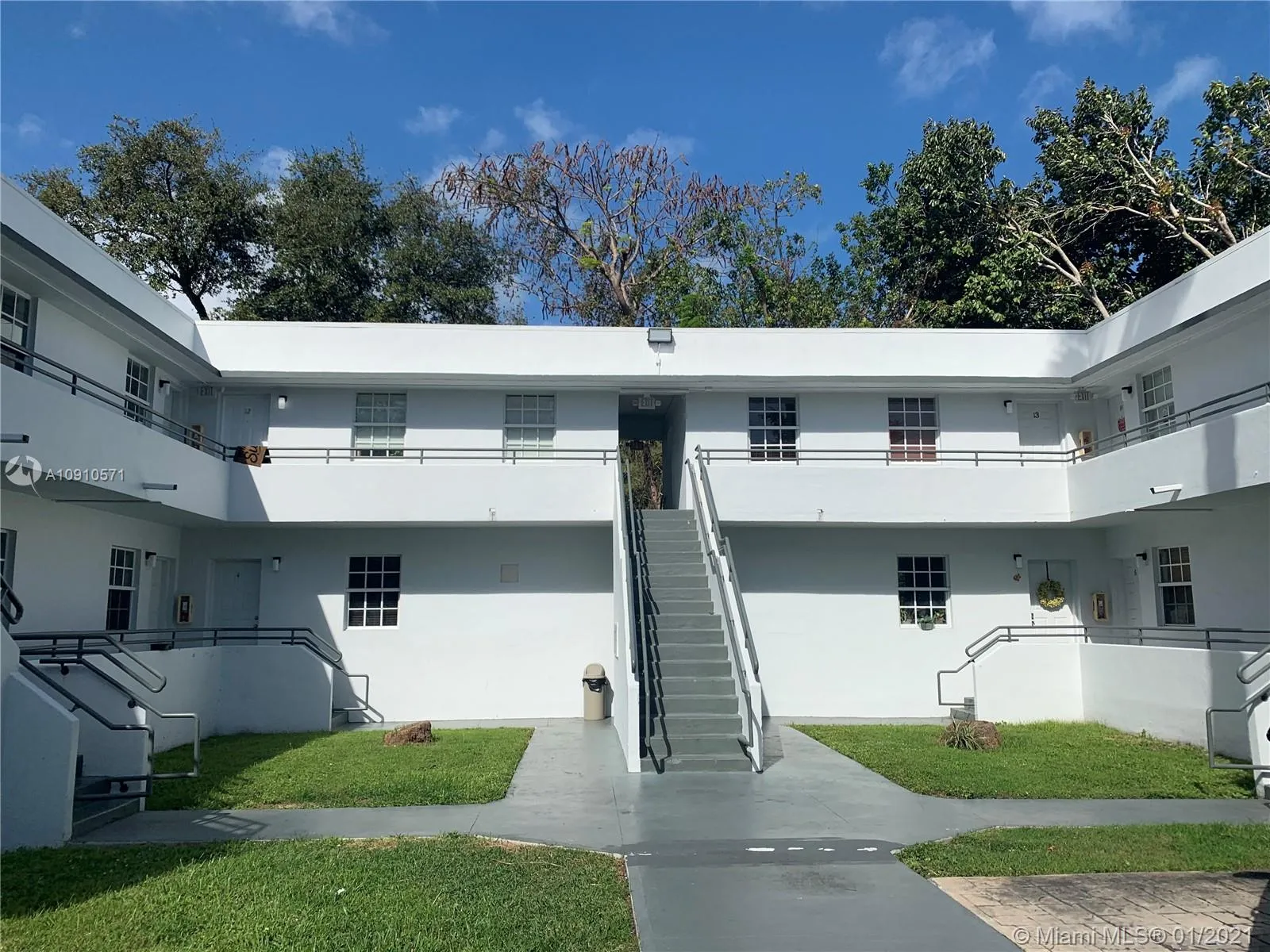 541 NE 62nd St # 13, Miami FL 33138