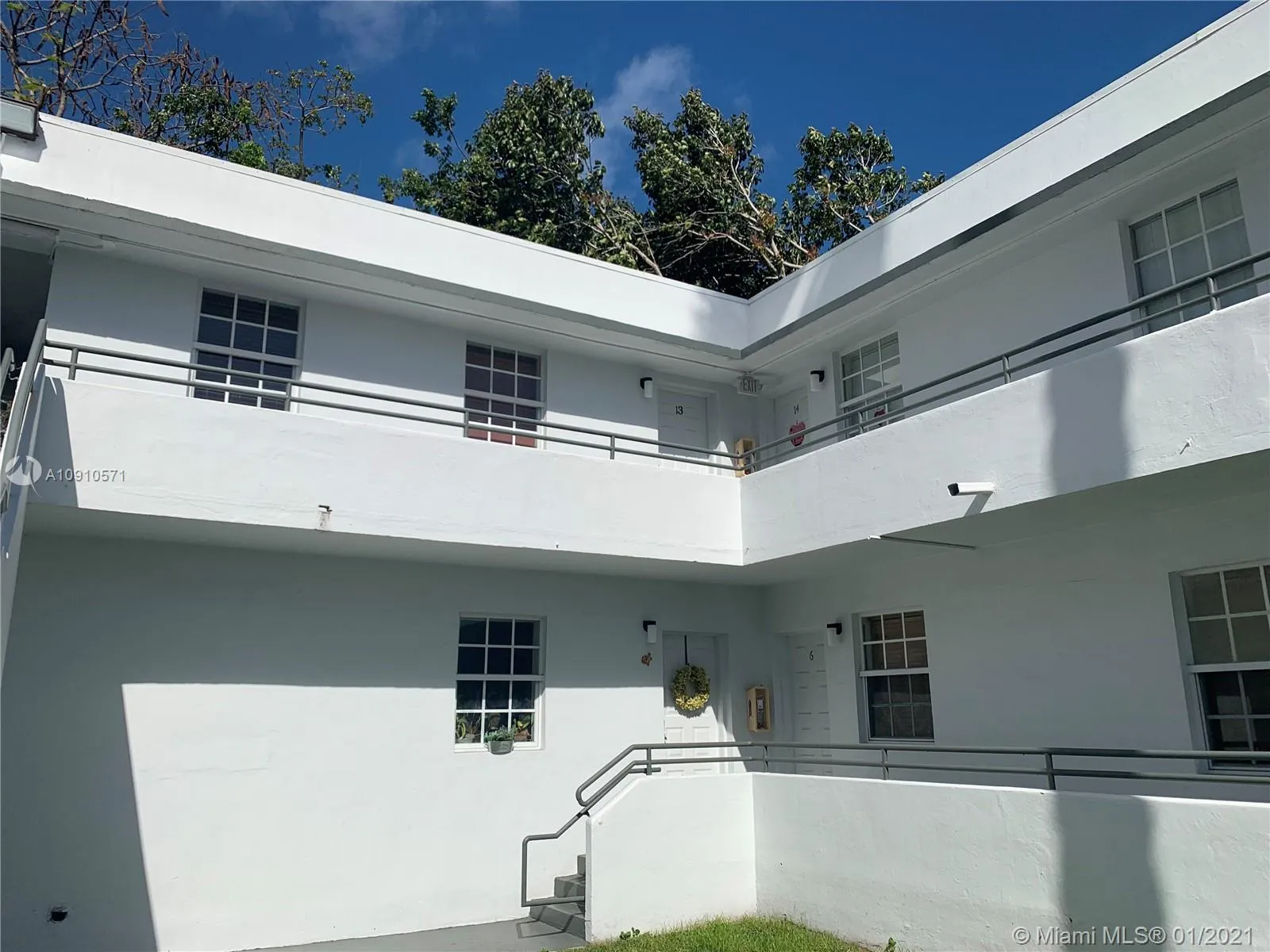 541 NE 62nd St # 13, Miami FL 33138