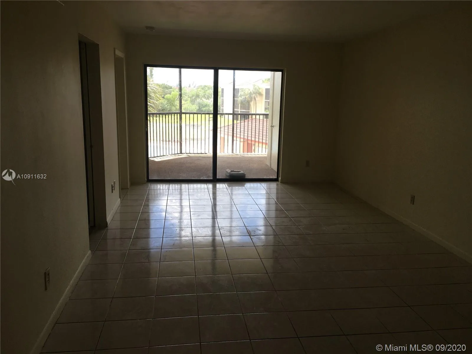 3396 Foxcroft Rd # 308, Miramar FL 33025