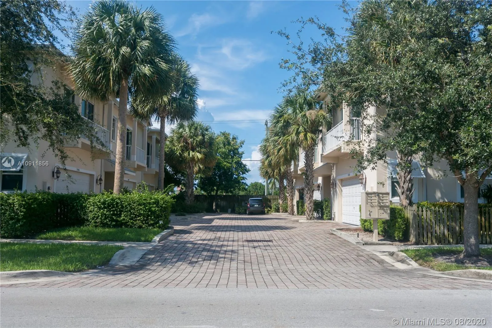 3 bedroom 2 bath for sale at 2117 SE 5th St # 2117, Pompano Beach FL 33062