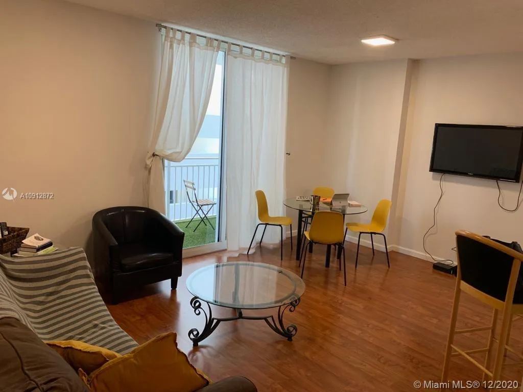 185 SE 14th Ter # 801, Miami FL 33131