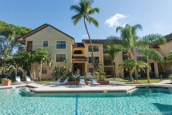 1 bedroom 1 bath for sale at 4441 W Mcnab Rd # 21, Pompano Beach FL 33069