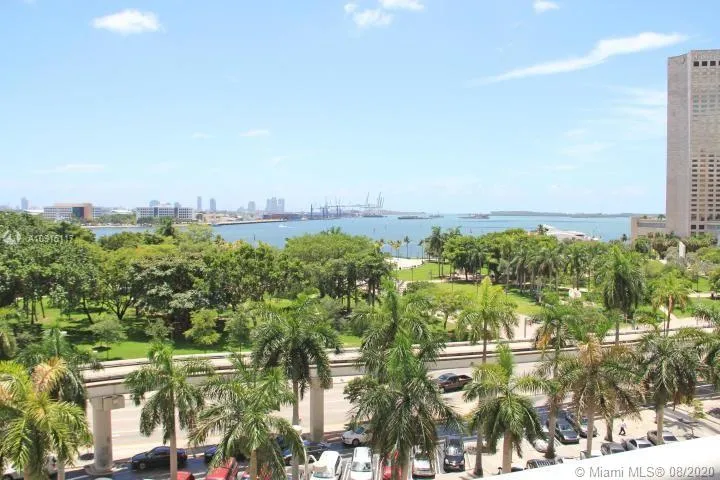 1 bath for sale at 50 Biscayne Blvd # 705, Miami FL 33132