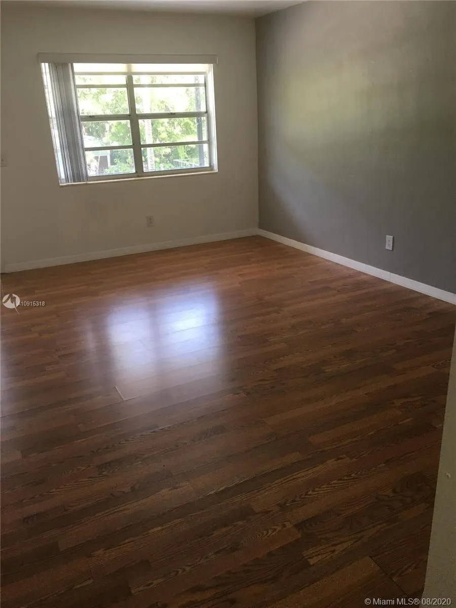 645 NE 77th St # 14, Miami FL 33138