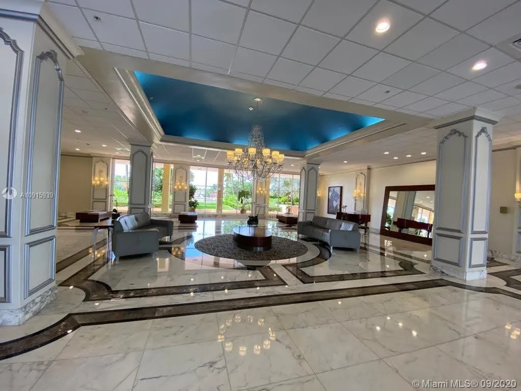 5600 Collins Ave # 5C, Miami Beach FL 33140