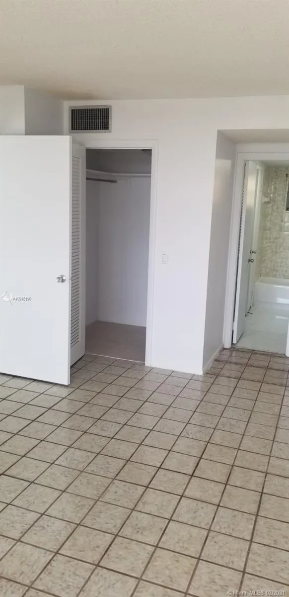 15600 NW 7th Ave # 821, Miami FL 33169