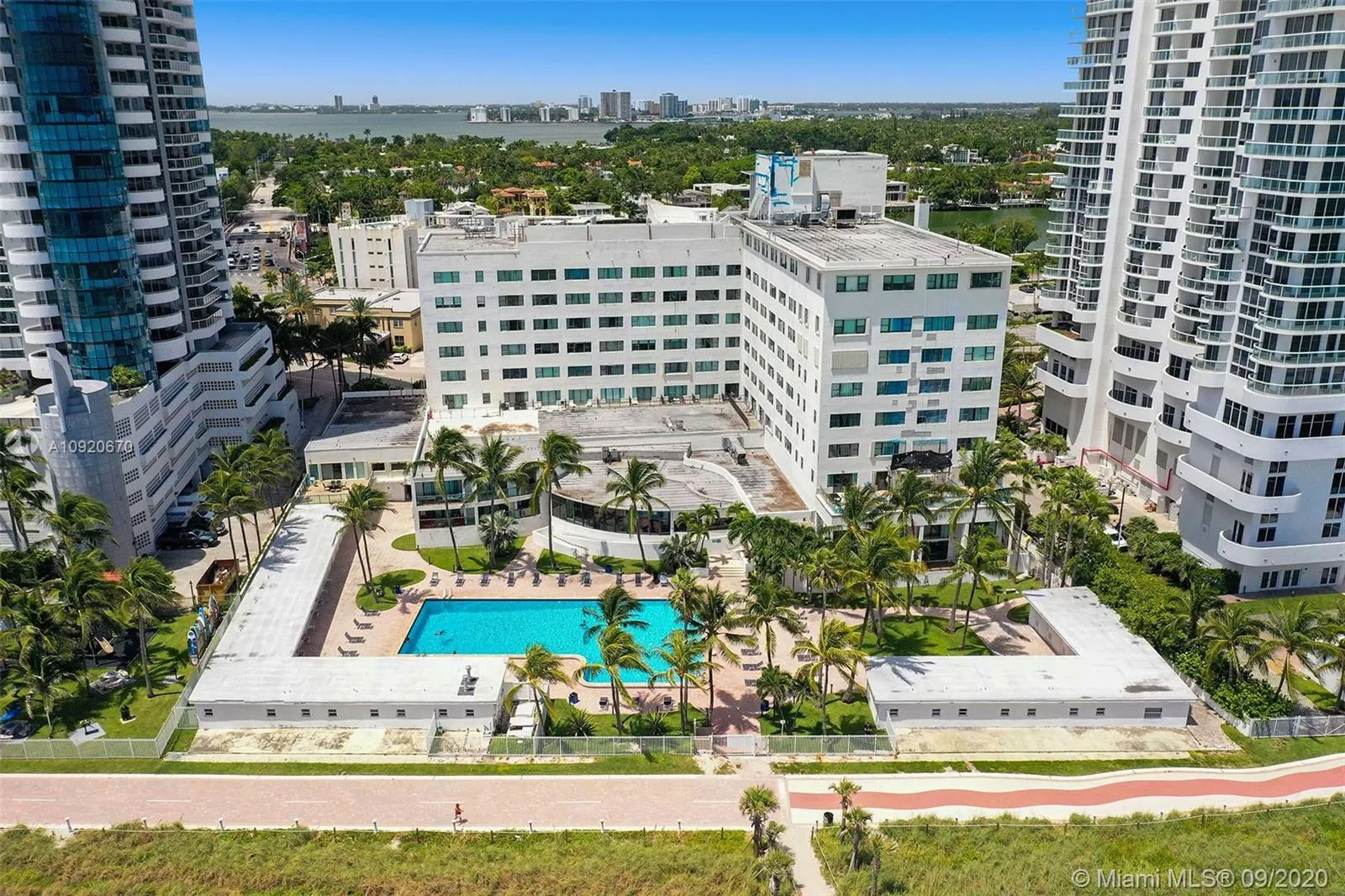 6345 Collins Ave # 818, Miami Beach FL 33141