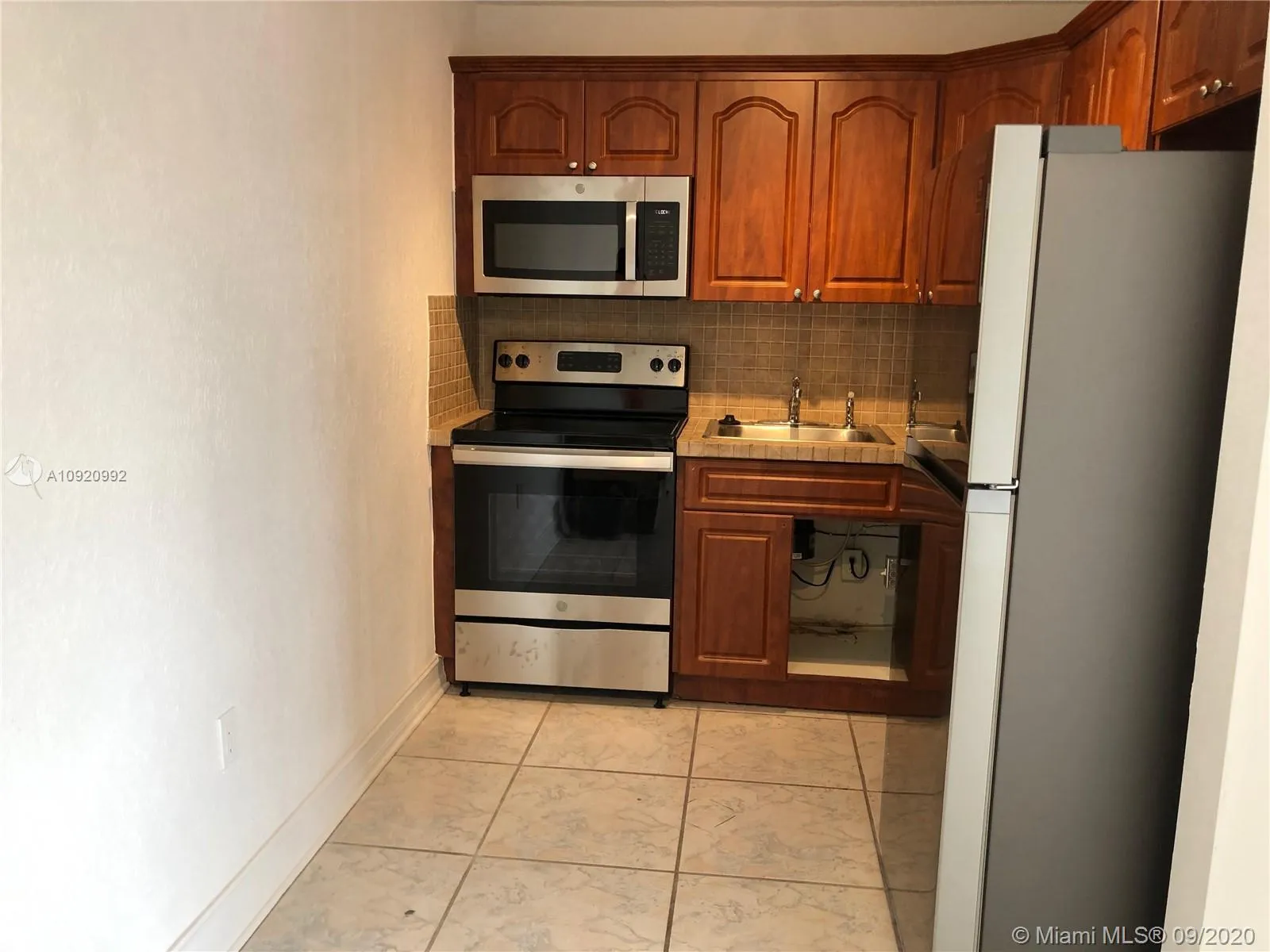 444 SW 4th St # 404, Miami FL 33130