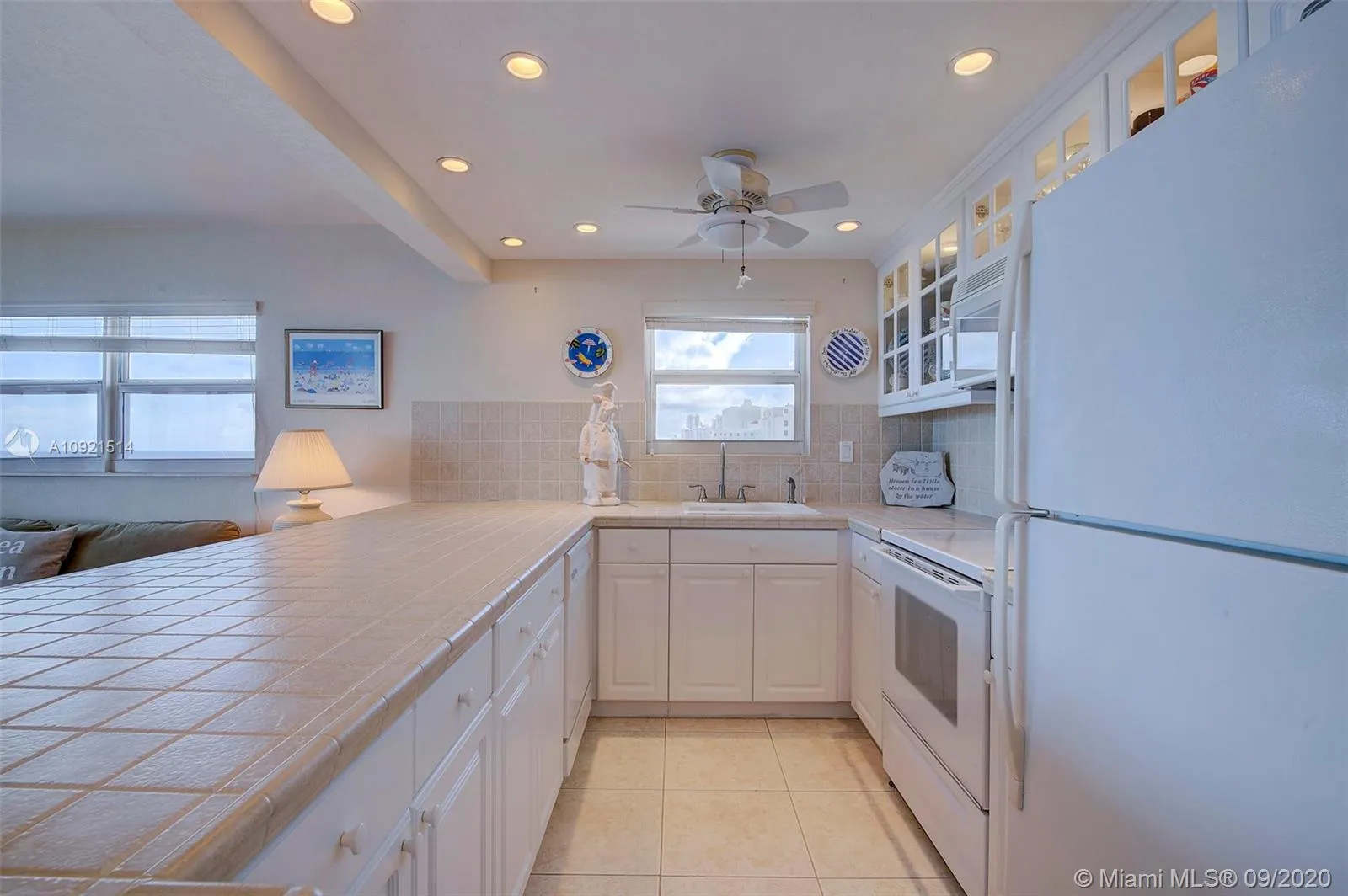 400 N Surf Rd # 506, Hollywood FL 33019