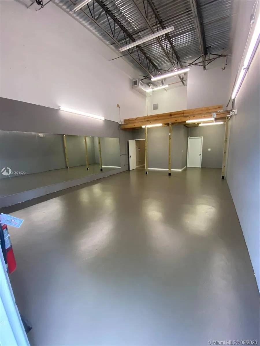 4700 W Prospect Rd, Fort Lauderdale FL 33309