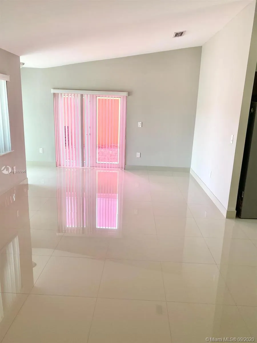 5930 SW 147th Ct, Miami FL 33193