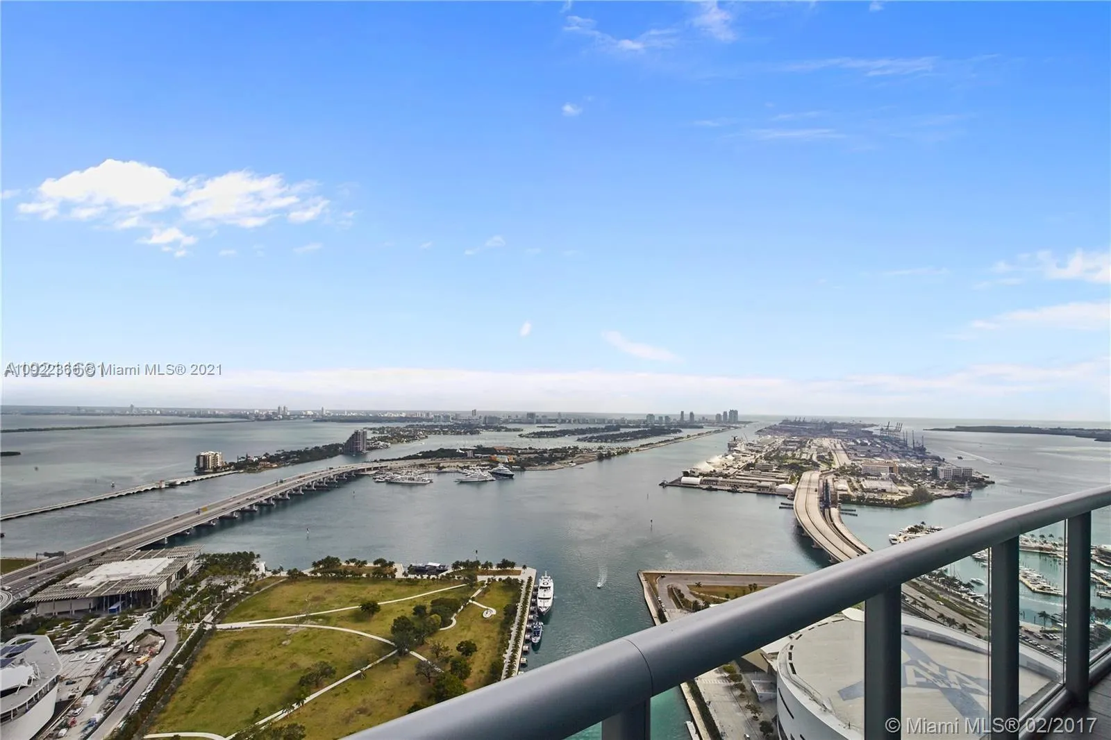 888 Biscayne Blvd # 1811, Miami FL 33132