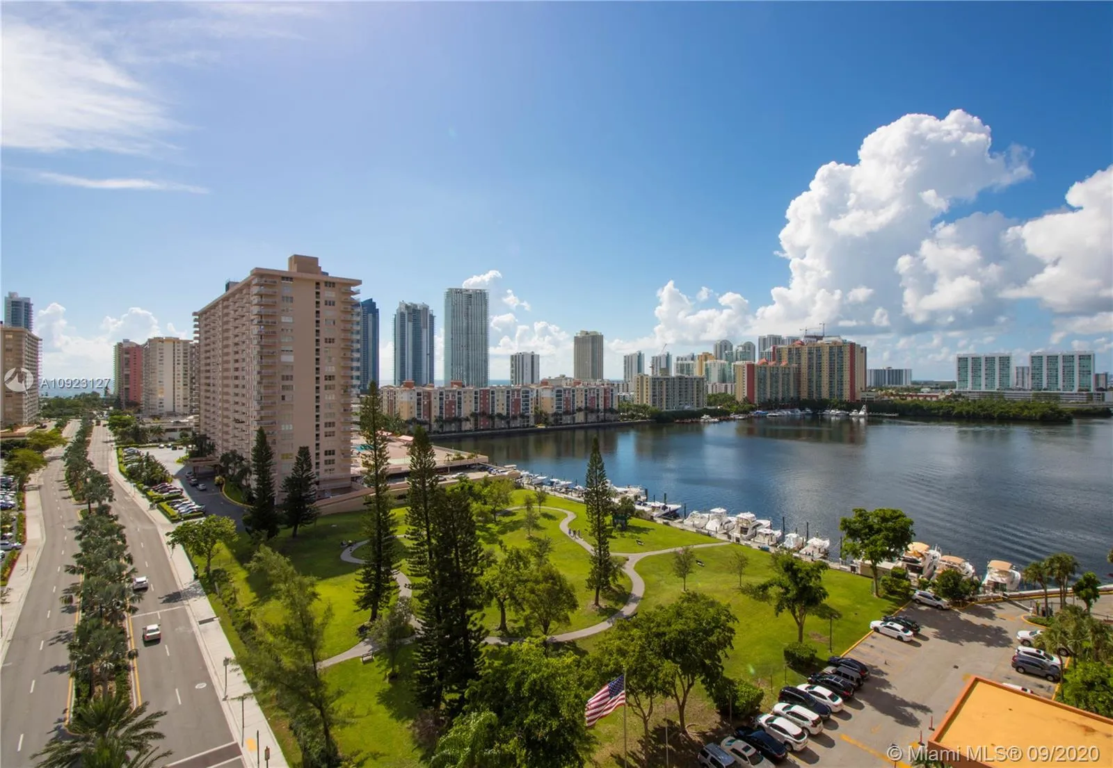 2 bedroom 2 bath for sale at 290 174th St # 1410, Sunny Isles Beach FL 33160