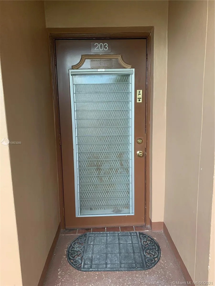 2 bedroom 2 bath for sale at 9681 Sunrise Lakes Blvd # 203, Sunrise FL 33322