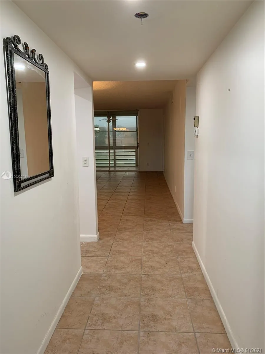 9681 Sunrise Lakes Blvd # 203, Sunrise FL 33322