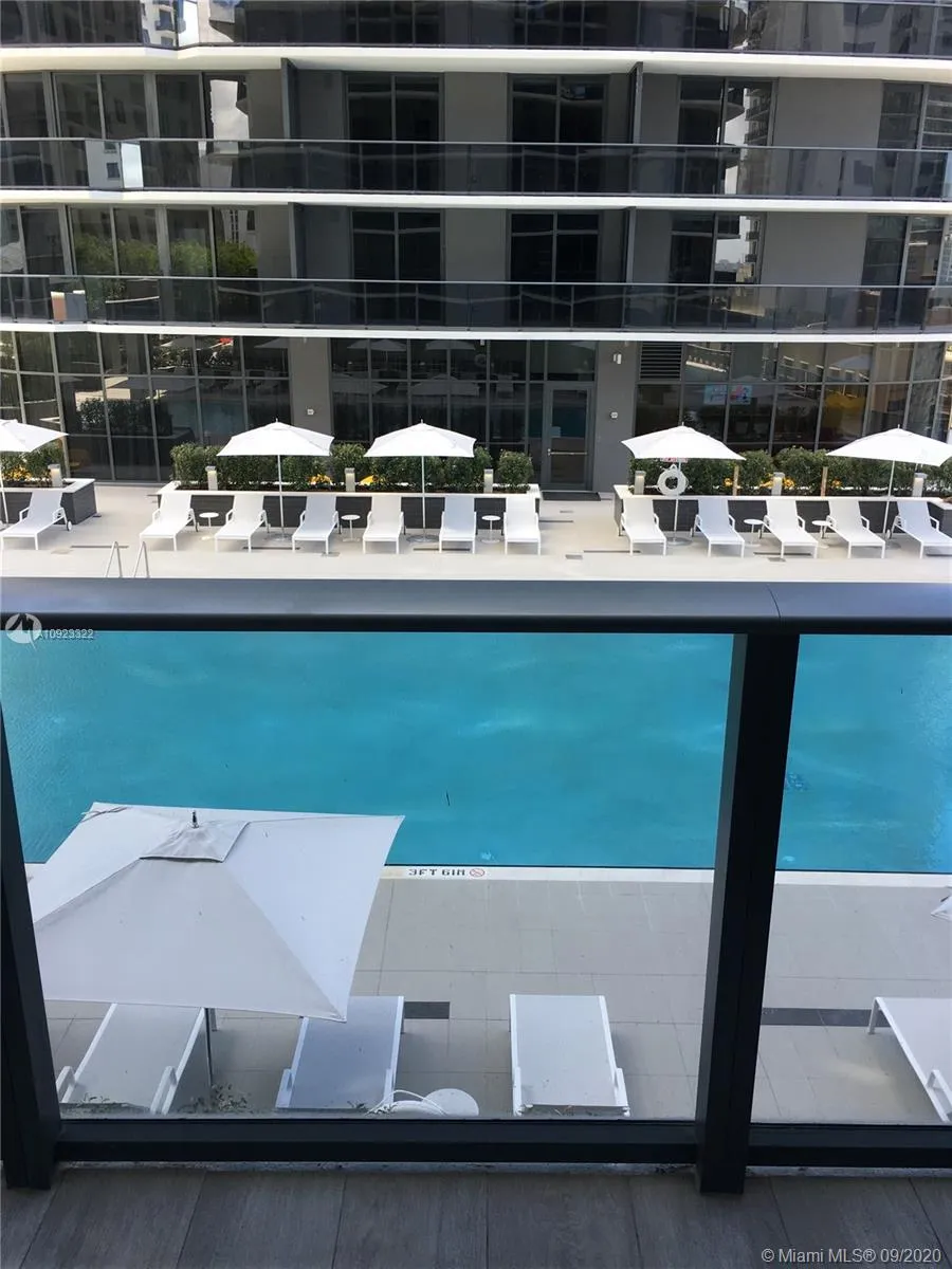 1 bedroom 1 bath for rent at 55 SW 9th St # 1102, Miami FL 33130