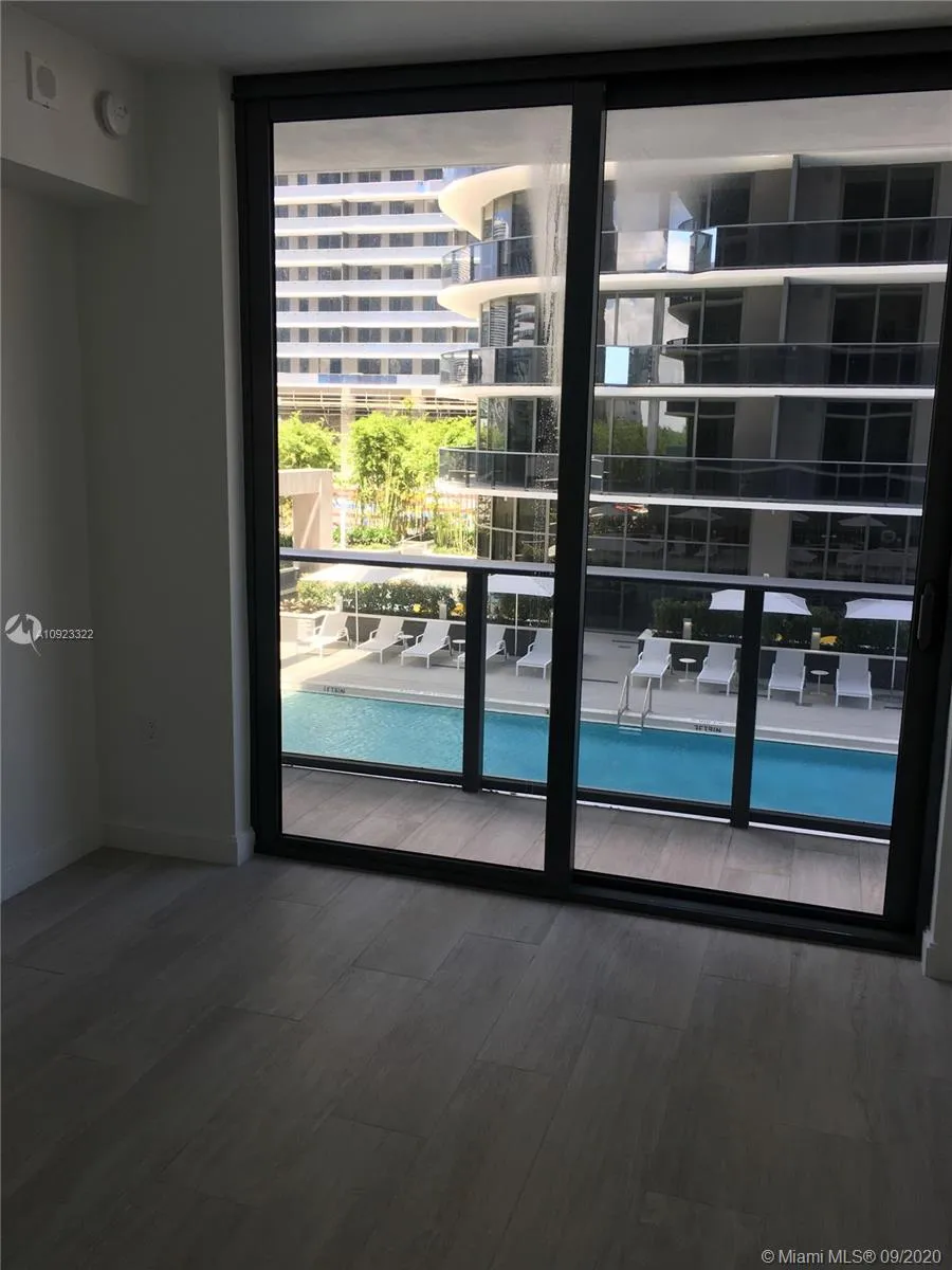 55 SW 9th St # 1102, Miami FL 33130