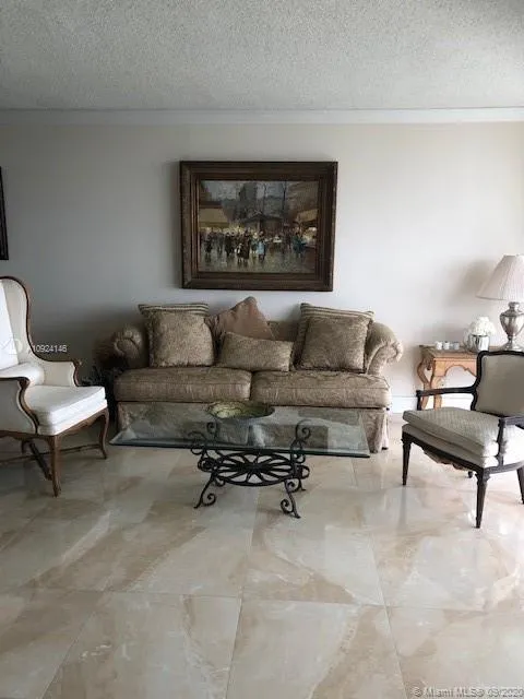 20301 W Country Club Dr # 2424, Aventura FL 33180