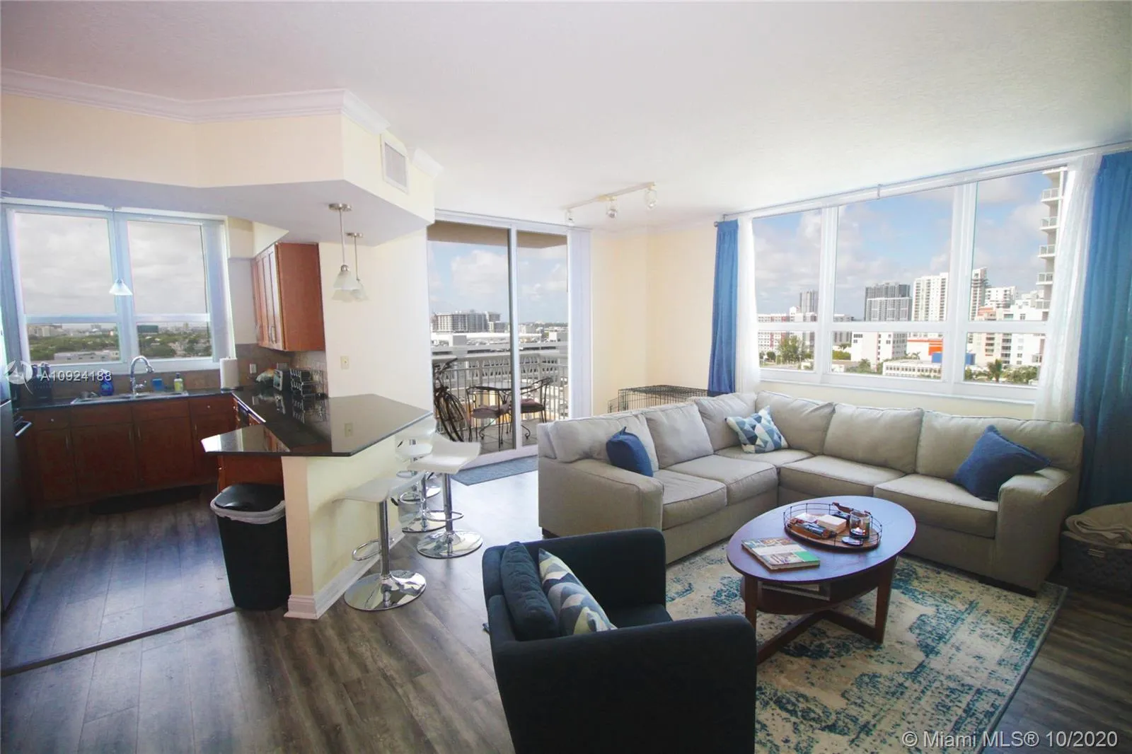 2 bedroom 2 bath for sale at 2000 N Bayshore Dr # 1401, Miami FL 33137