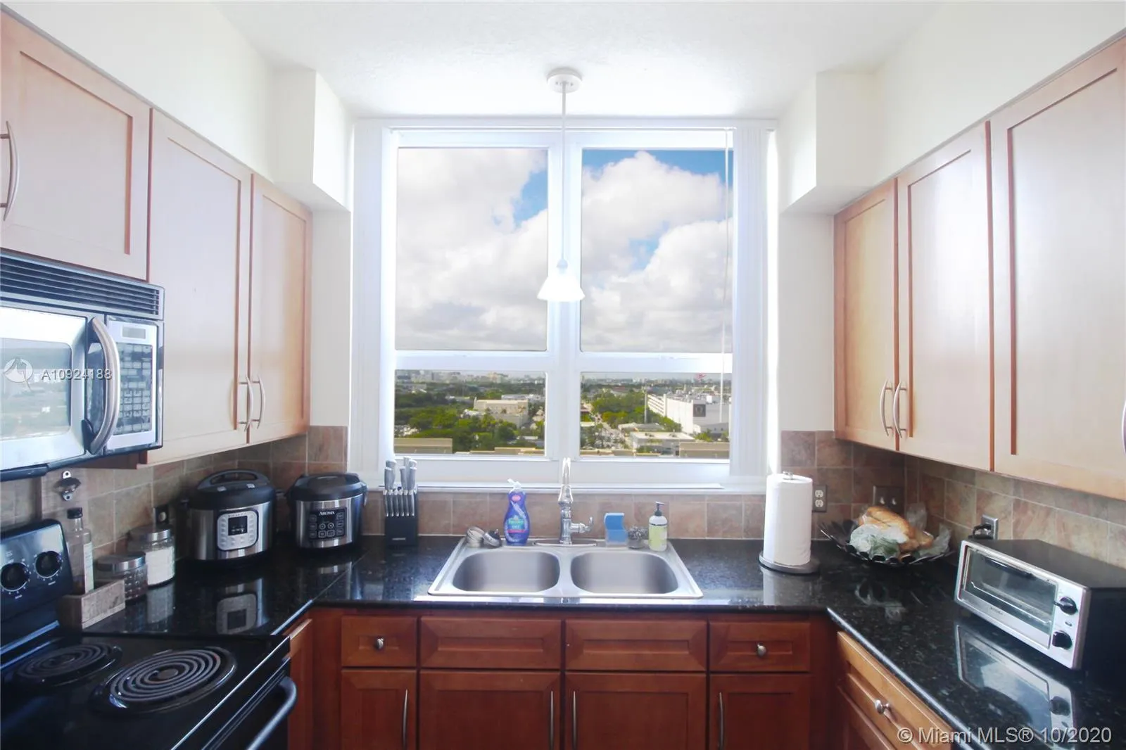 2000 N Bayshore Dr # 1401, Miami FL 33137