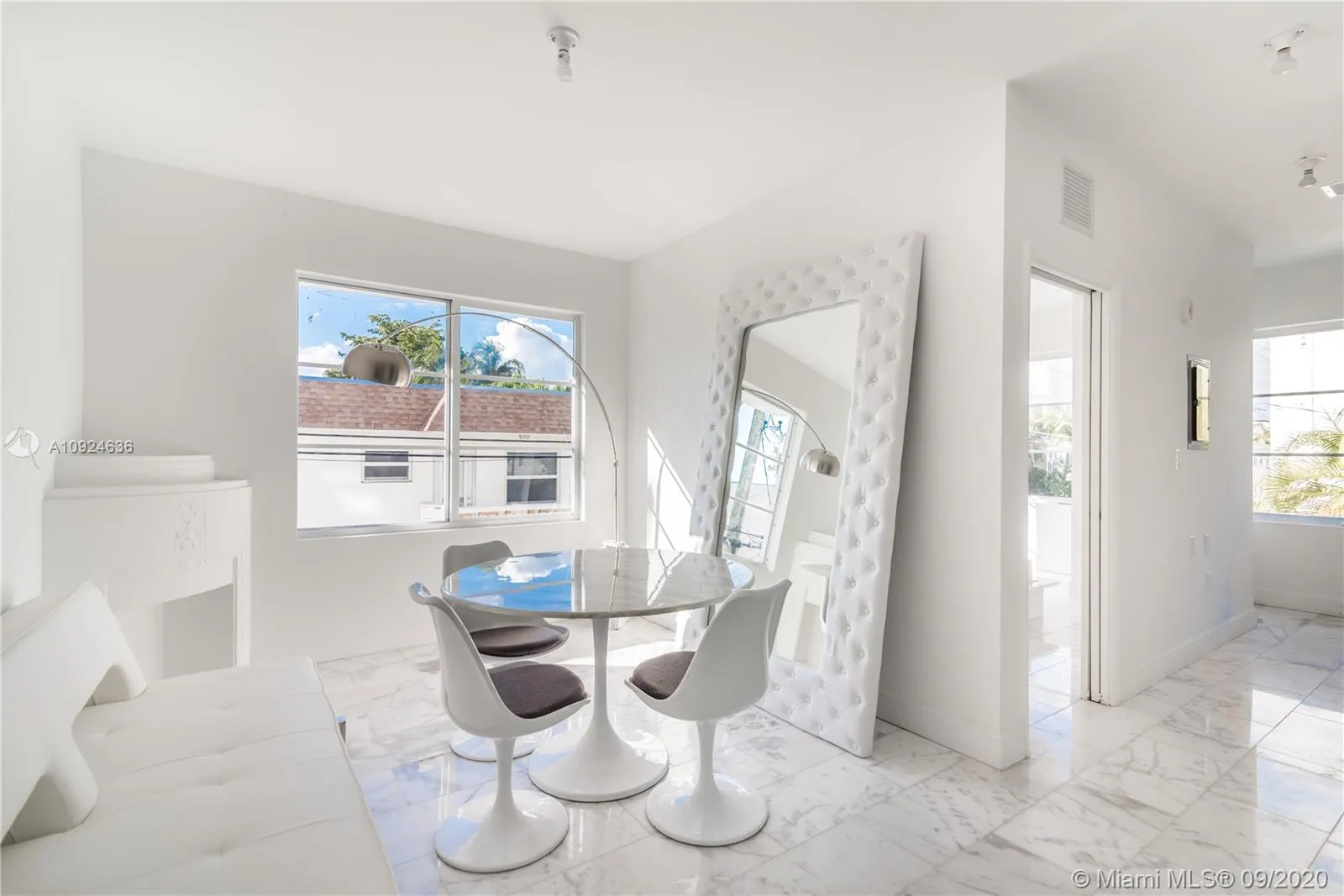 2 bedroom 2 bath for sale at 922 Jefferson Ave # 12, Miami Beach FL 33139