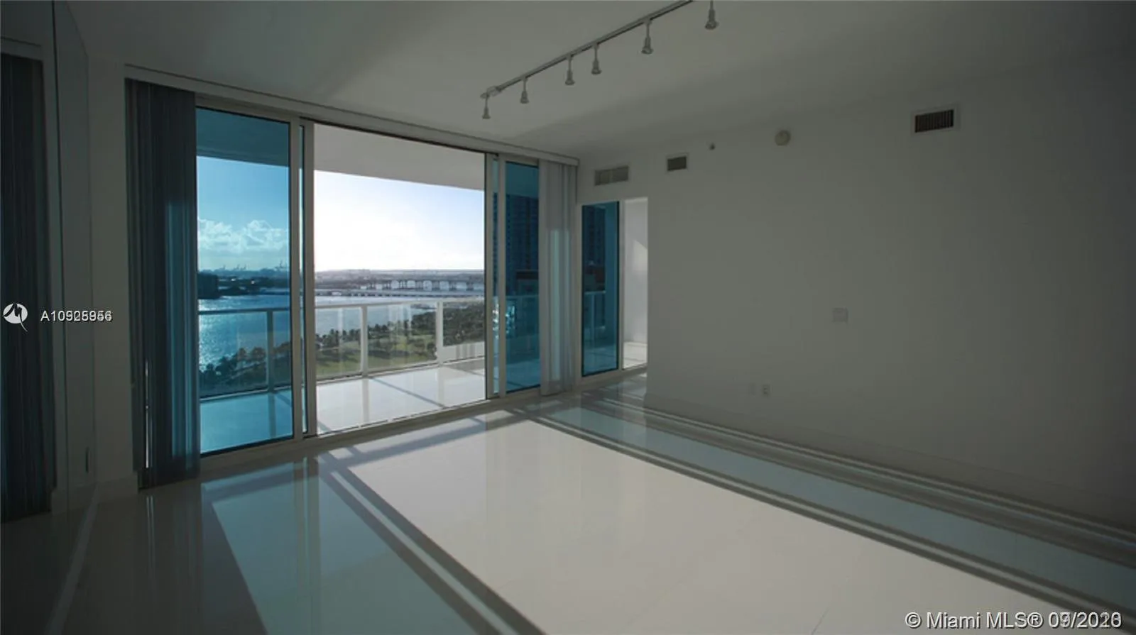 2020 N Bayshore Dr # 1705, Miami FL 33137