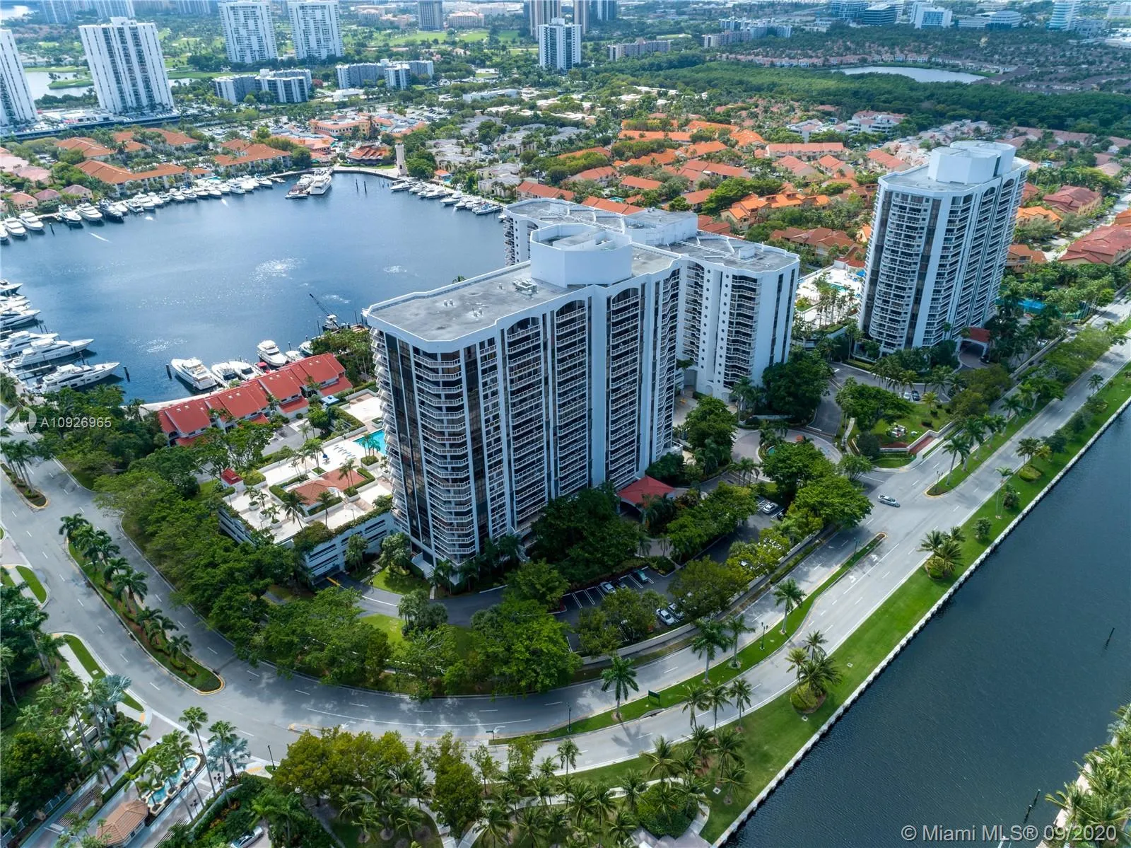 3640 Yacht Club Dr # 203, Aventura FL 33180
