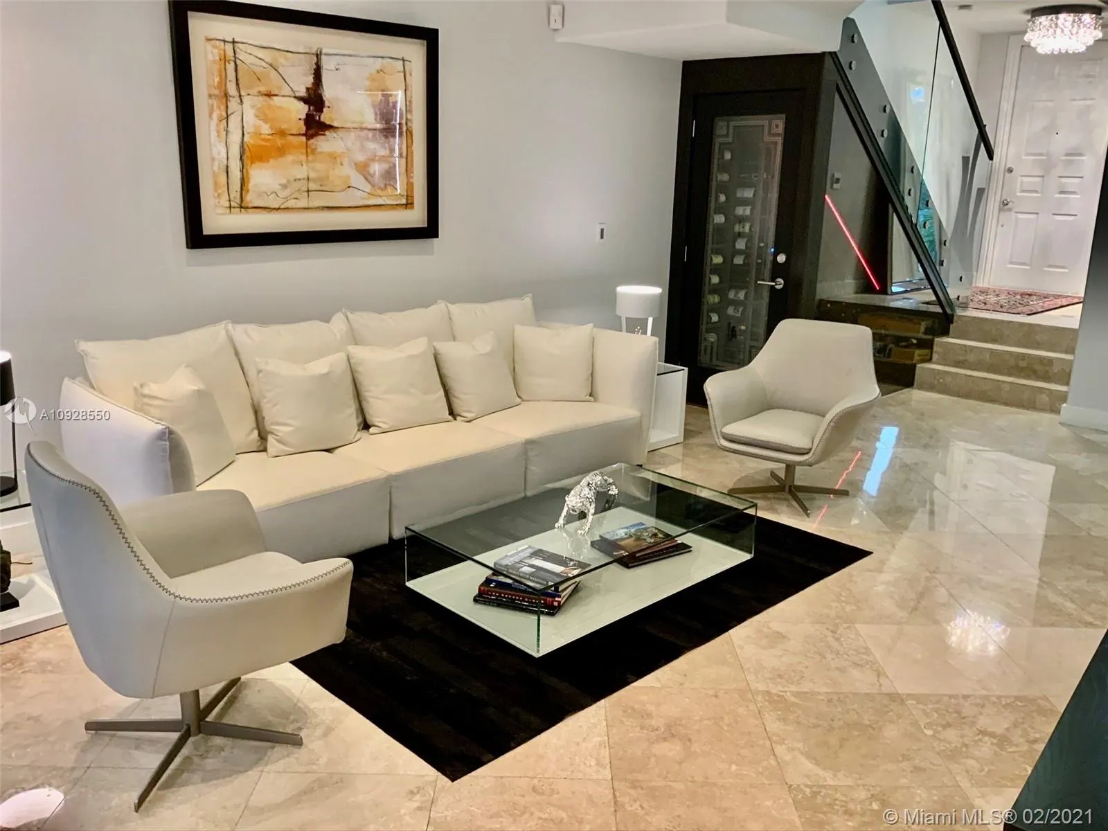 3015 NE 208th St, Aventura FL 33180