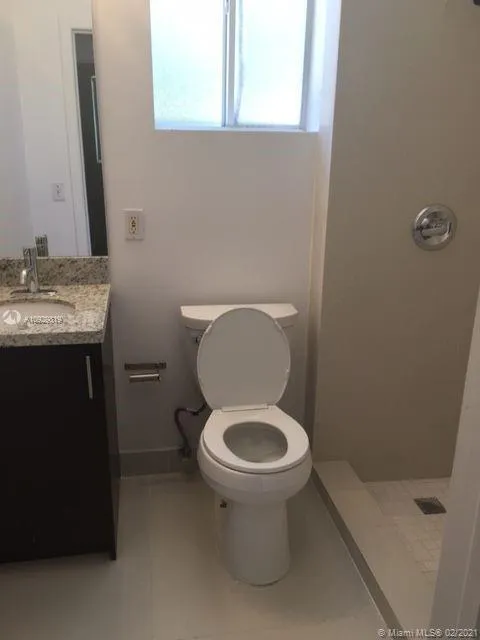 1025 SW 7th Ave # 6, Miami FL 33130