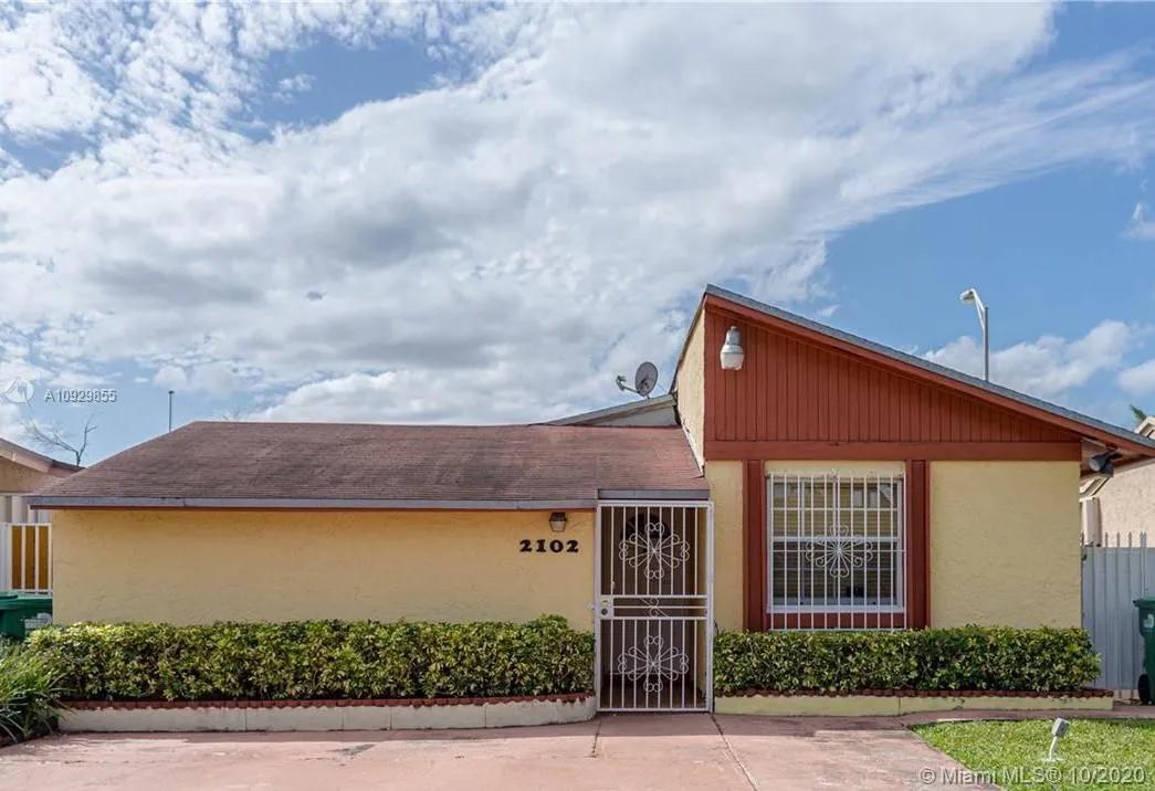 3 bedroom 2 bath for sale at 2102 SW 106th Ct, Miami FL 33165