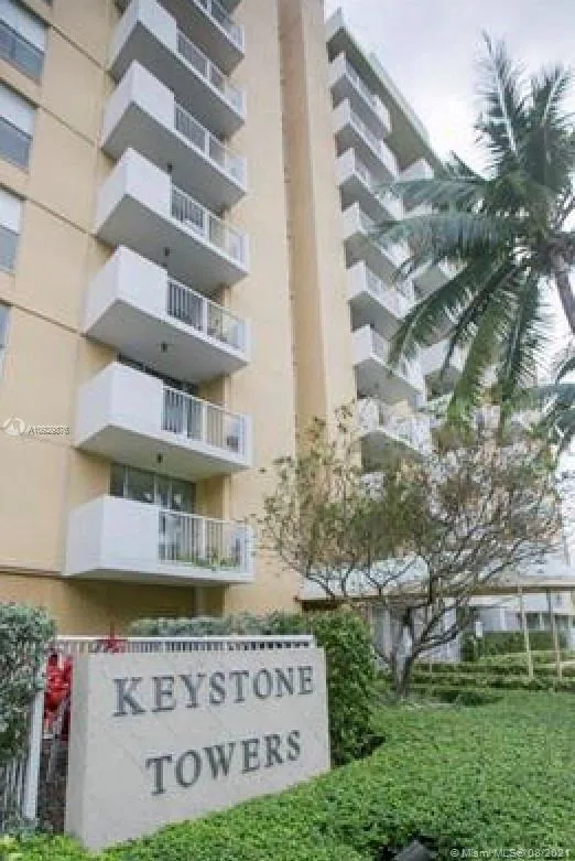 2 bedroom 2 bath for sale at 2000 NE 135th St # 910, North Miami FL 33181