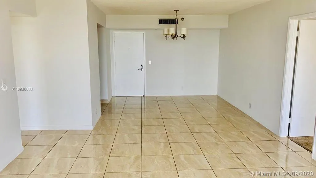 3300 NE 191st St # 905, Aventura FL 33180