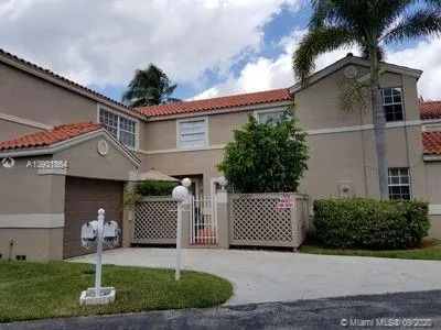 3 bedroom 2 bath for sale at 10977 Long Boat Dr # 10977, Cooper City FL 33026