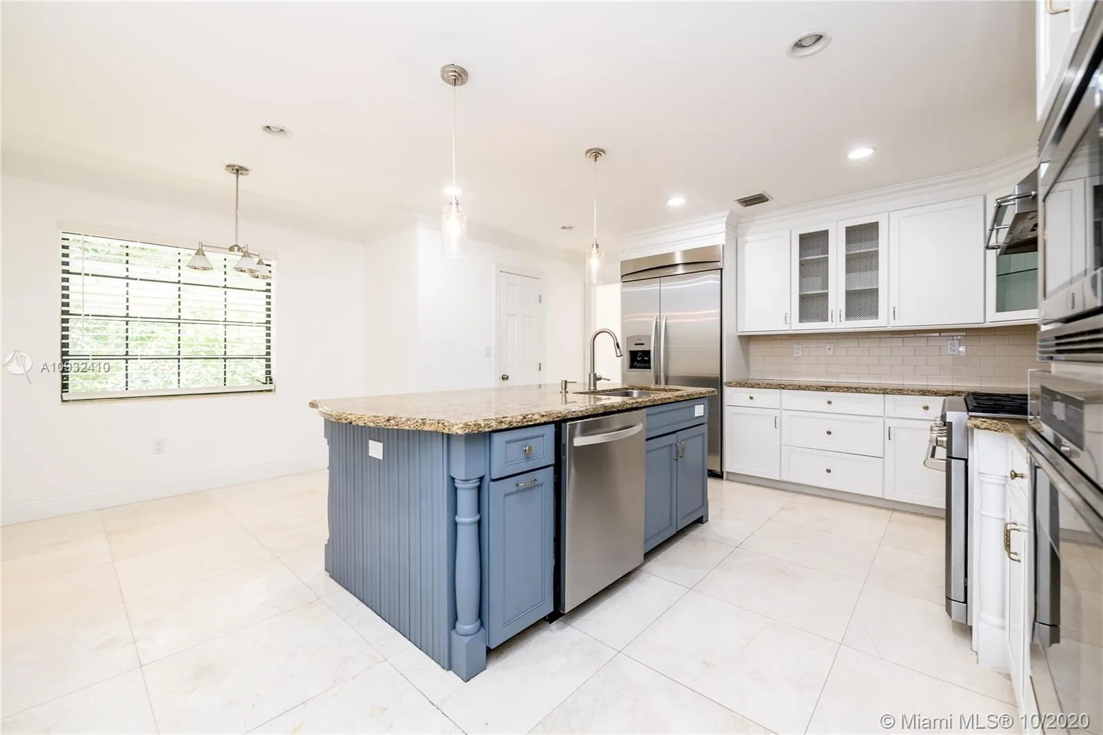 4160 Bay Point Rd, Miami FL 33137