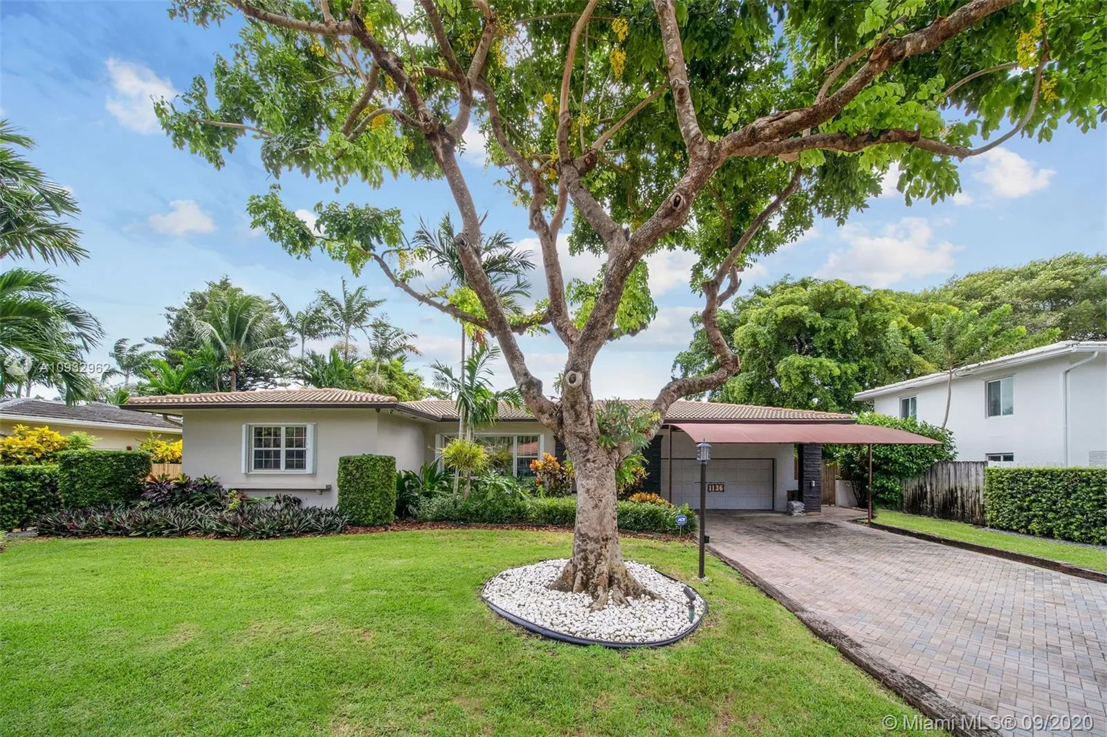 2 bedroom 2 bath for sale at 1136 NE 88th St, Miami FL 33138