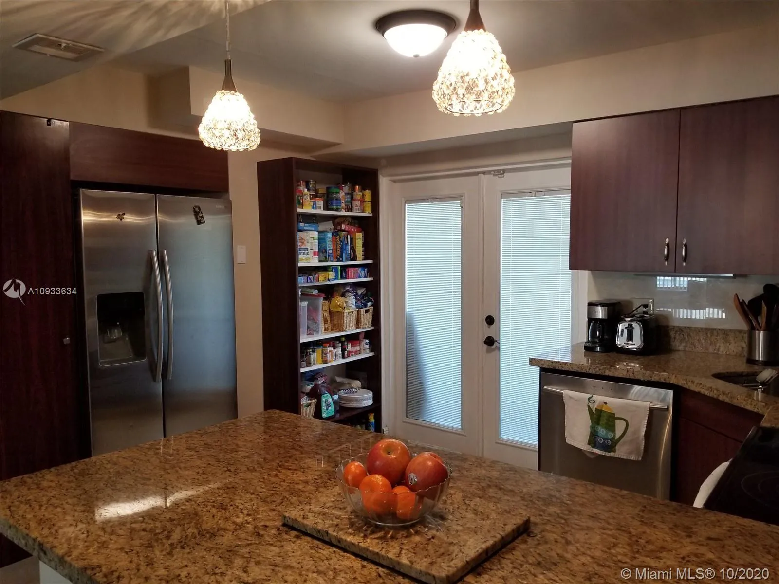 64 Wimbledon Lake Dr # 64, Plantation FL 33324