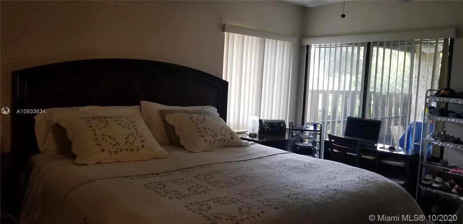 64 Wimbledon Lake Dr # 64, Plantation FL 33324