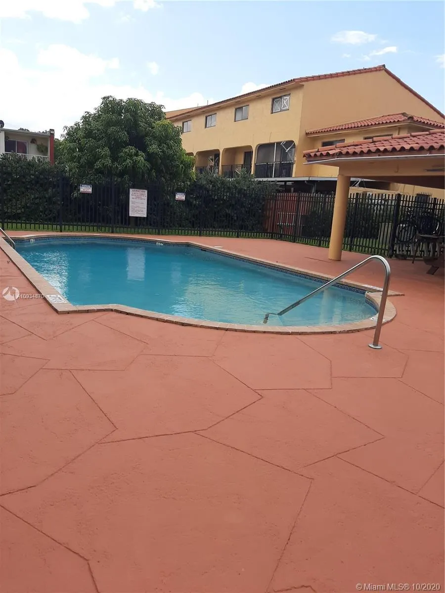 5061 W 12th Ln, Hialeah FL 33012