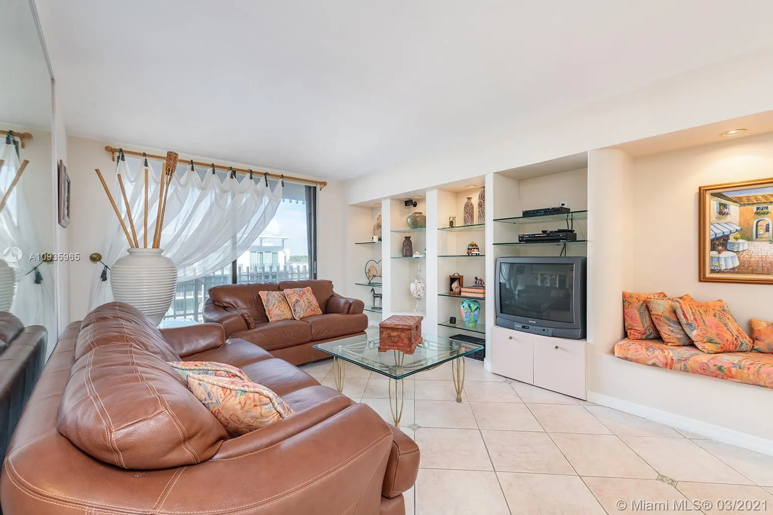 6061 Collins Ave # 7A, Miami Beach FL 33140