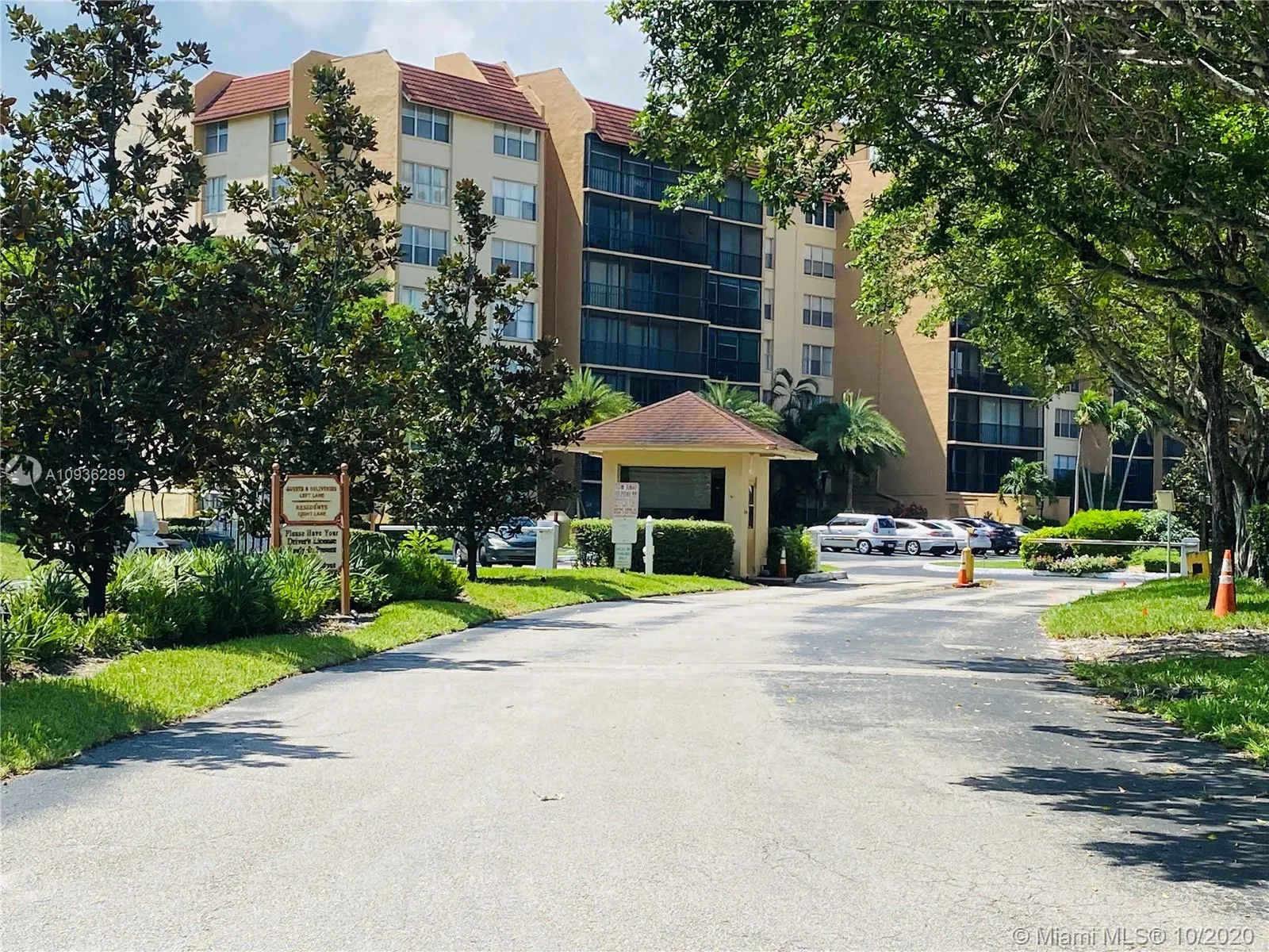 3651 Environ Blvd # 461, Lauderhill FL 33319