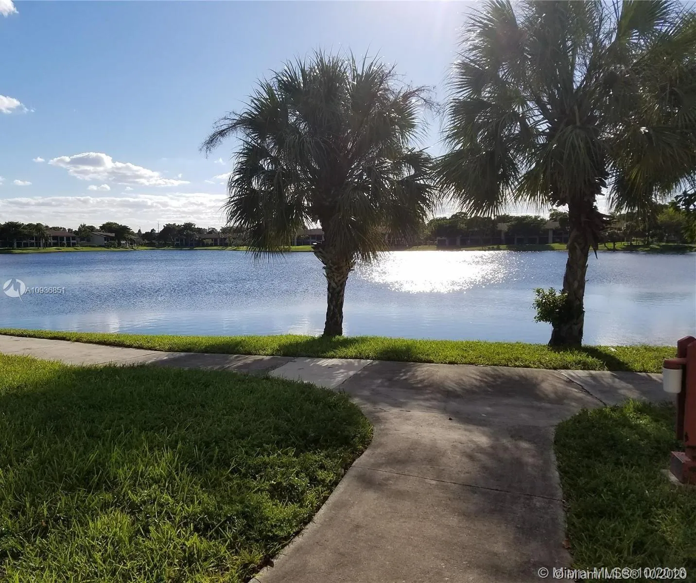 216 Lake Pointe Dr # 120, Oakland Park FL 33309
