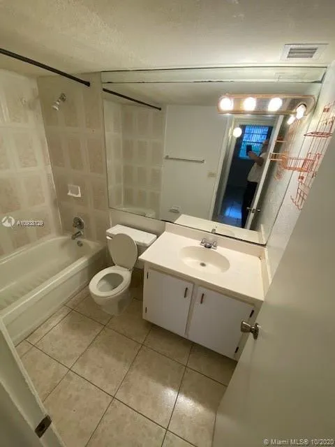 801 NW 47th Ave # 410W, Miami FL 33126