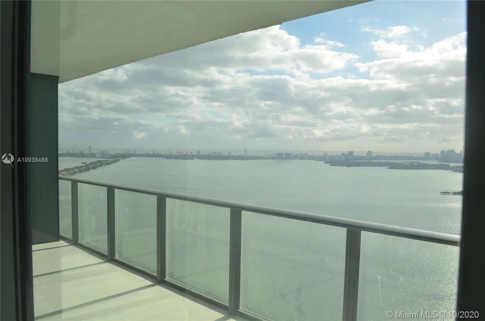 650 NE 32nd St # 4301, Miami FL 33137